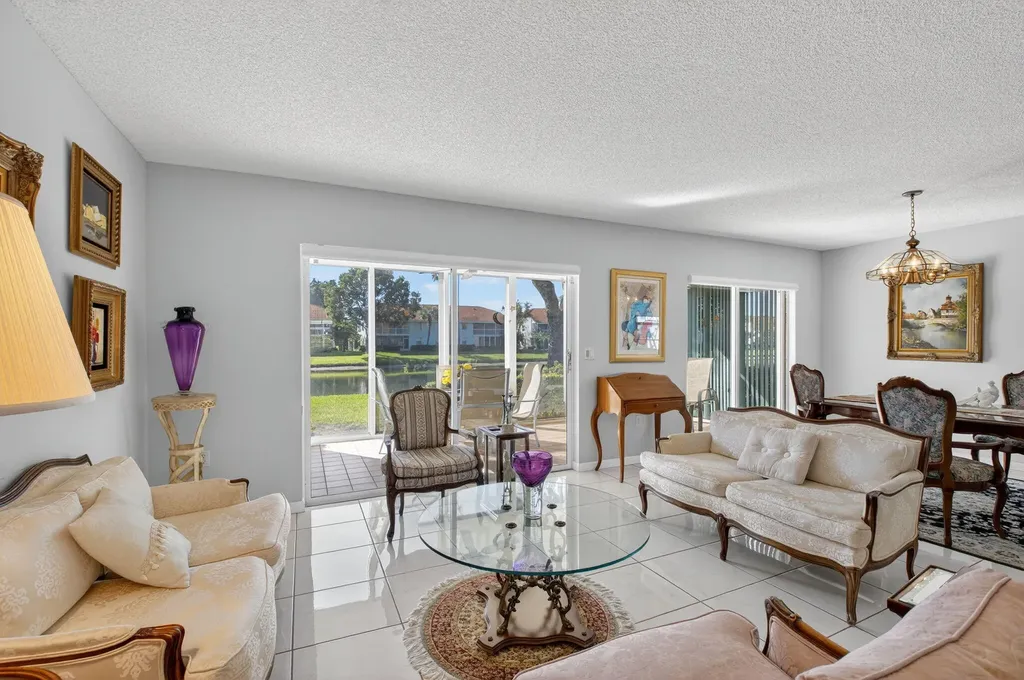 7342 Lake Meadow Way Boynton Beach FL 33437