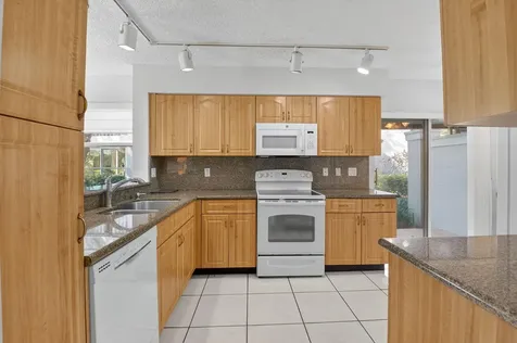 7342 Lake Meadow Way Boynton Beach FL 33437