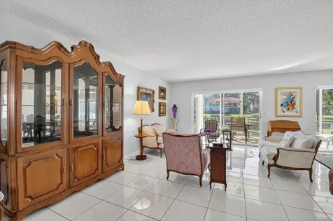 7342 Lake Meadow Way Boynton Beach FL 33437