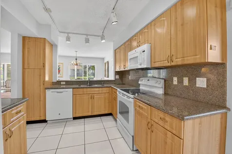 7342 Lake Meadow Way Boynton Beach FL 33437