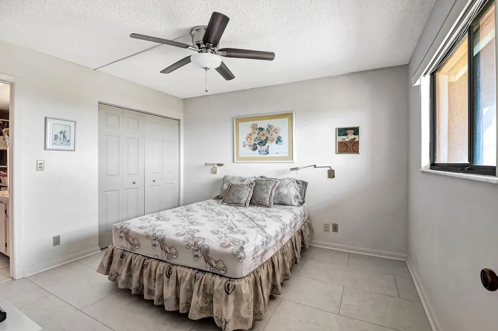6866 Huntington Lane Delray Beach FL 33446
