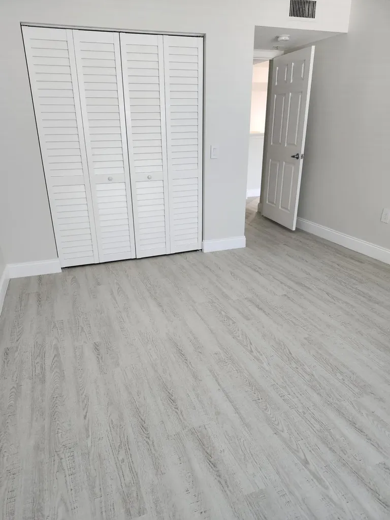 505 Villa Circle Boynton Beach FL 33435