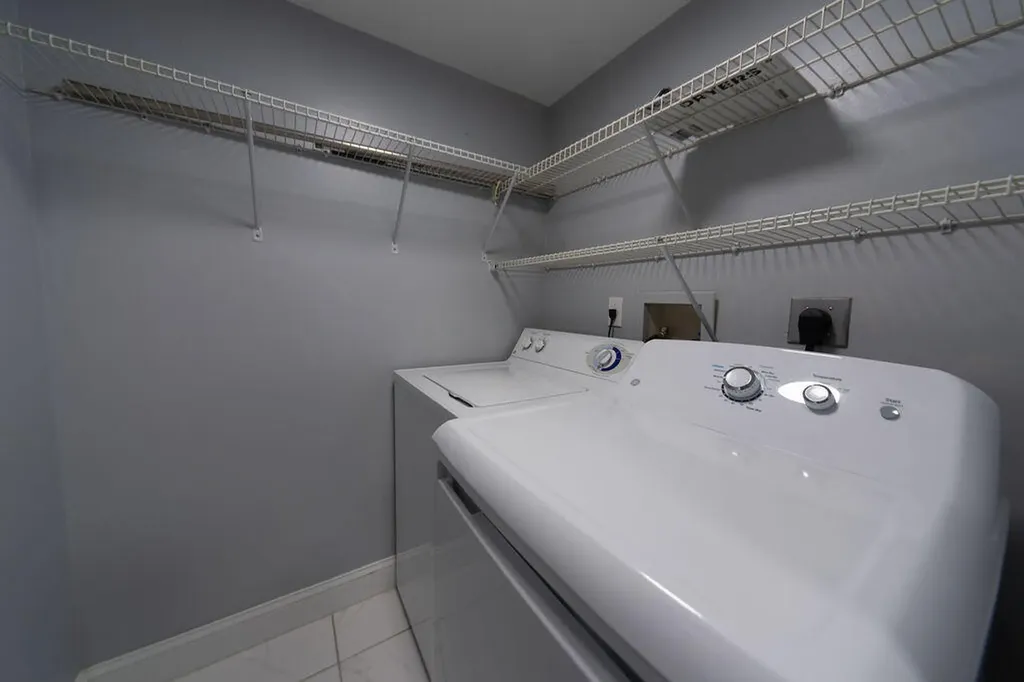 505 Villa Circle Boynton Beach FL 33435