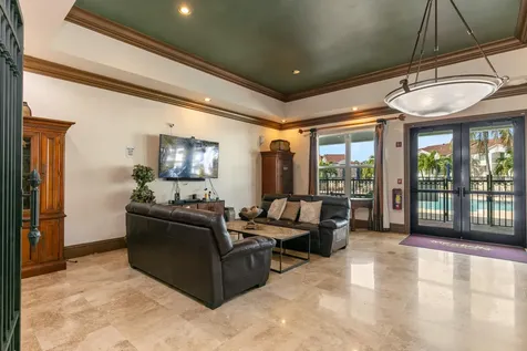 505 Villa Circle Boynton Beach FL 33435