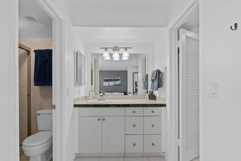 500 Egret Circle Delray Beach FL 33444