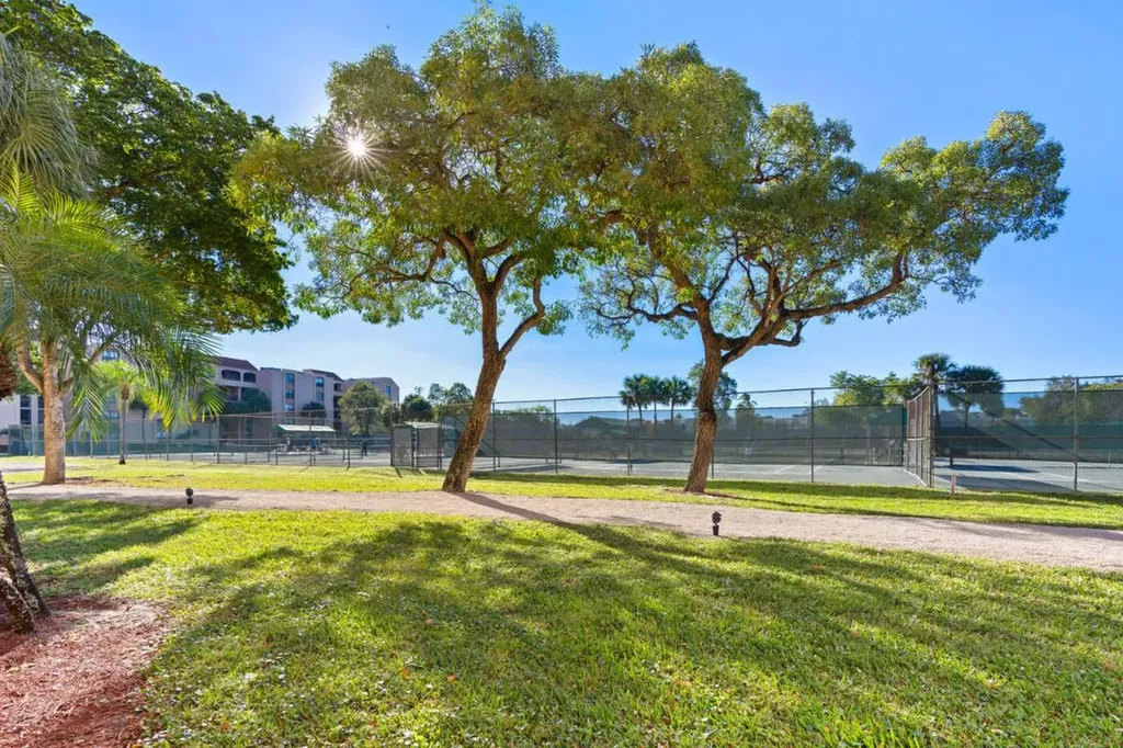 500 Egret Circle Delray Beach FL 33444