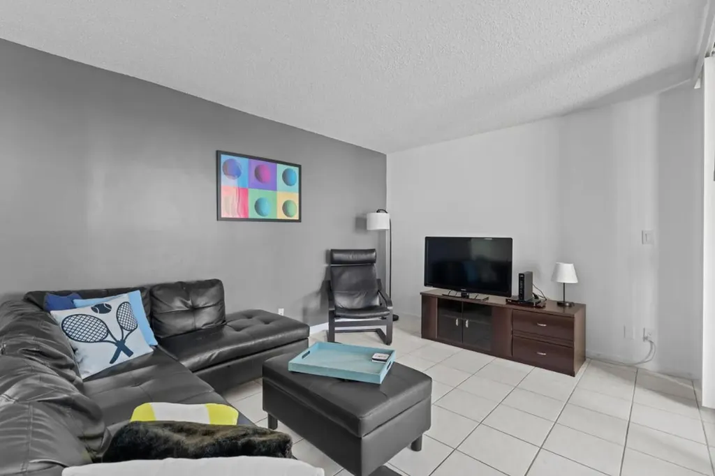 500 Egret Circle Delray Beach FL 33444