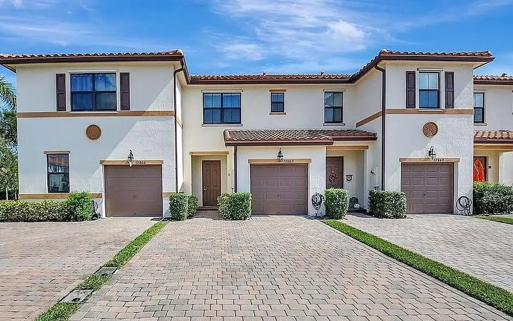 12862 Anthorne Lane Boynton Beach FL 33436