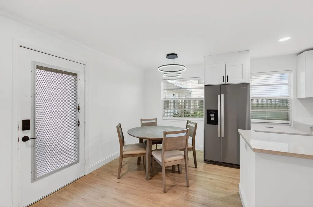449 Normandy J Delray Beach FL 33484