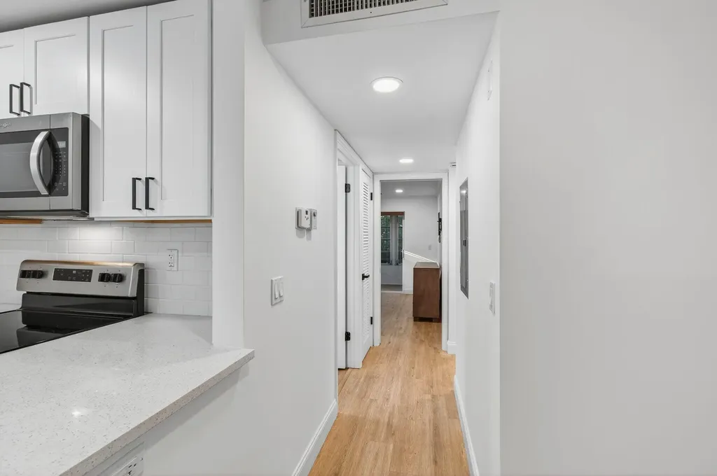 449 Normandy J Delray Beach FL 33484