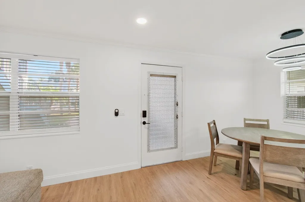 449 Normandy J Delray Beach FL 33484