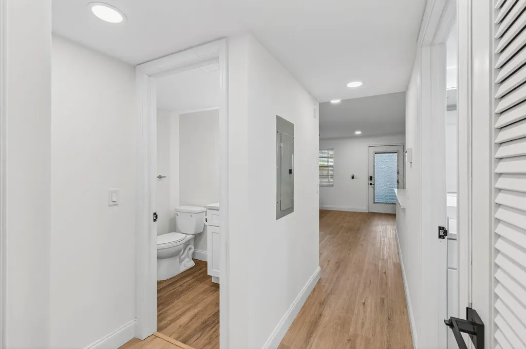 449 Normandy J Delray Beach FL 33484