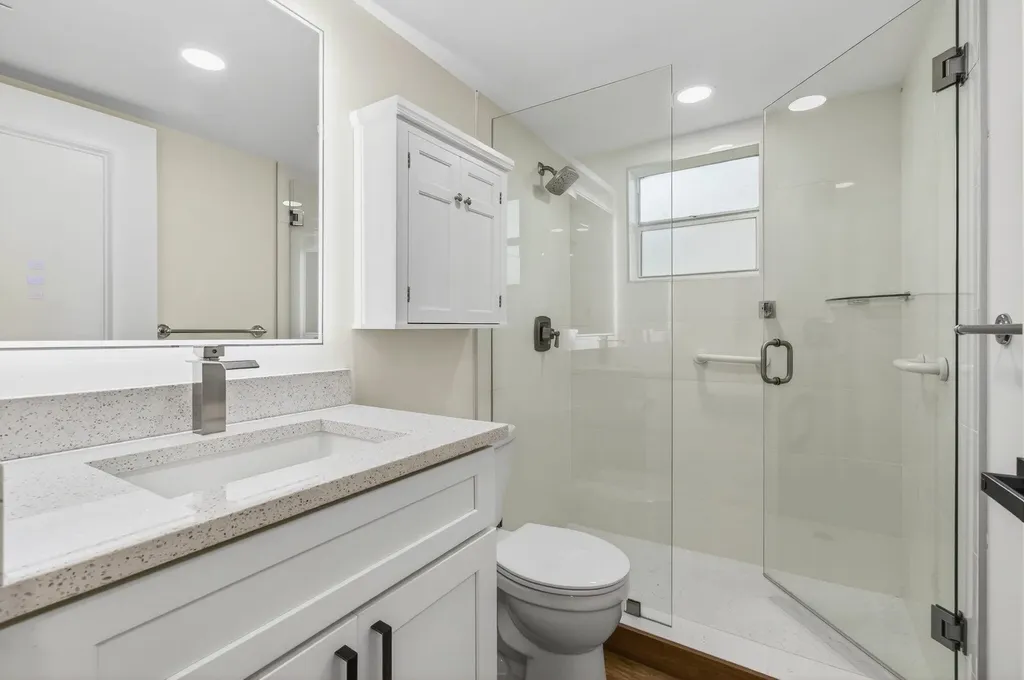 449 Normandy J Delray Beach FL 33484