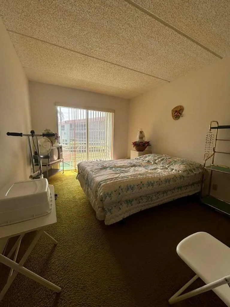 3400 Springdale Boulevard Palm Springs FL 33461