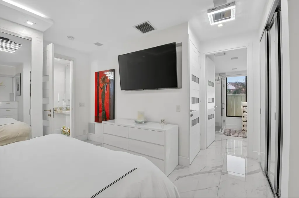 19297 Sabal Lake Drive Boca Raton FL 33434