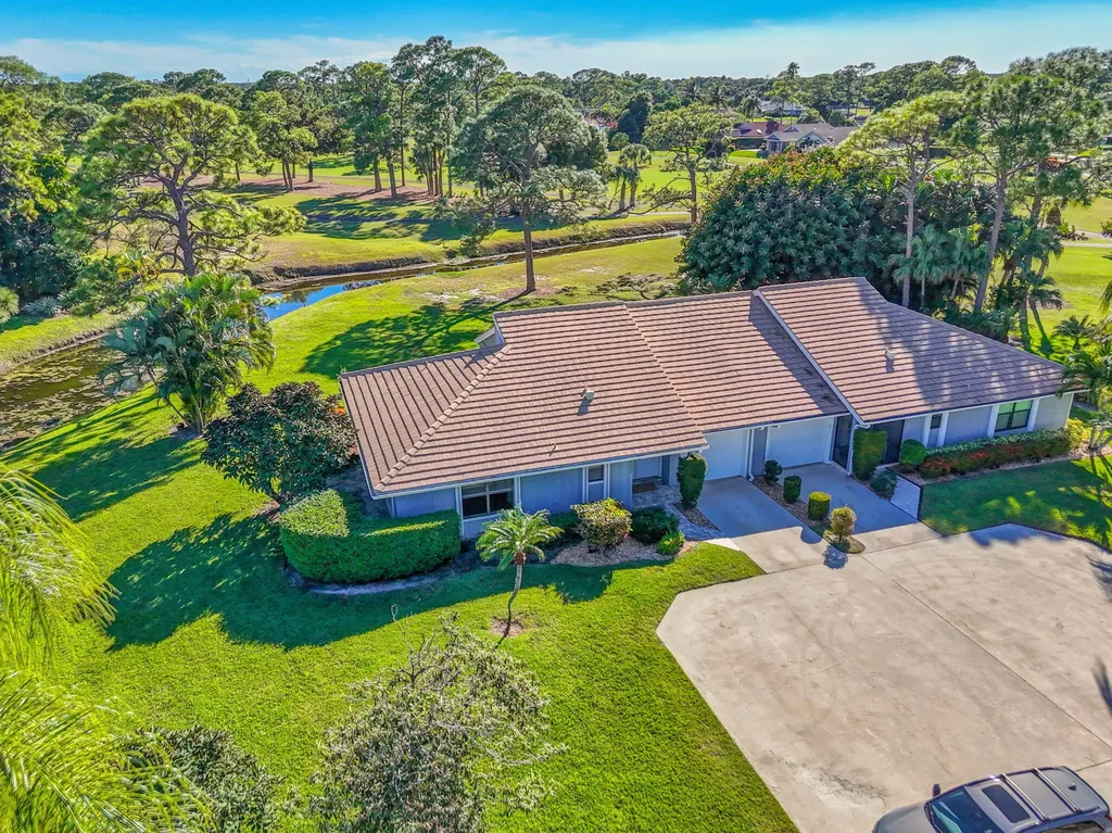 13302 Touchstone Place Palm Beach Gardens FL 33418