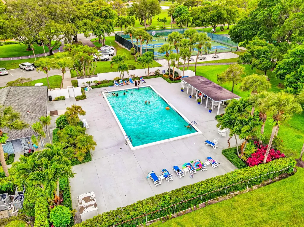 13302 Touchstone Place Palm Beach Gardens FL 33418