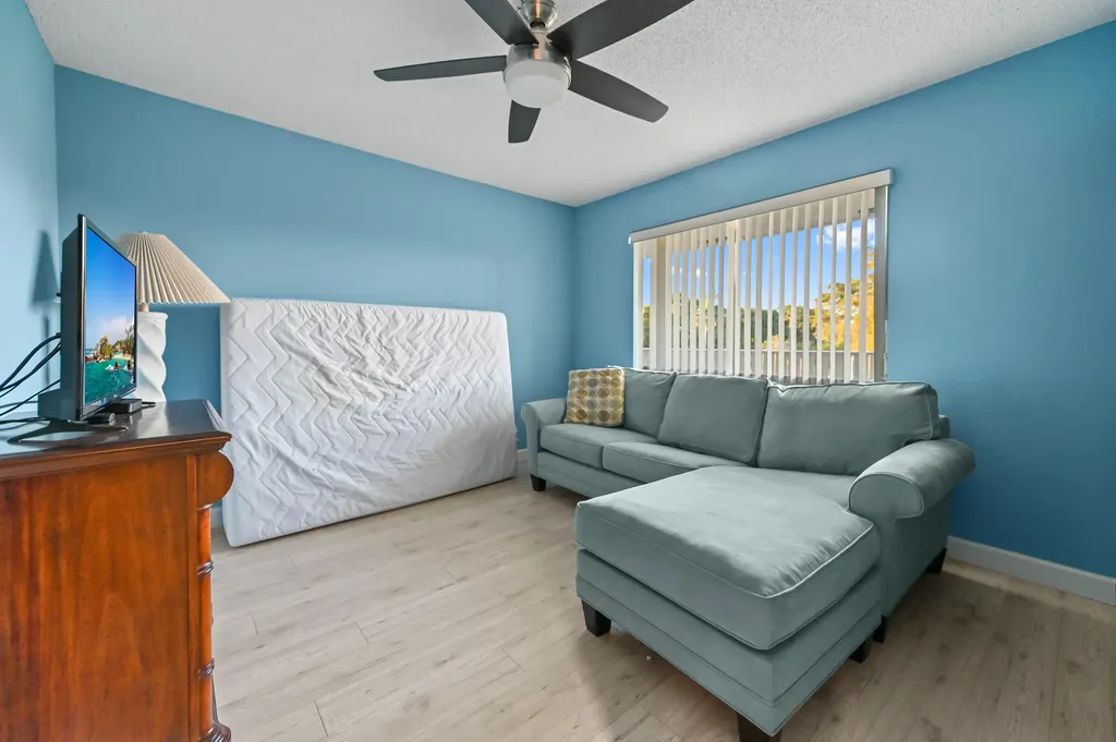 7286 Huntington Lane Delray Beach FL 33446