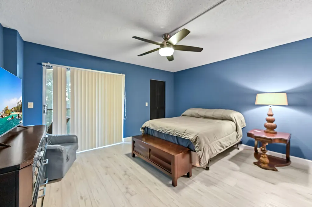 7286 Huntington Lane Delray Beach FL 33446