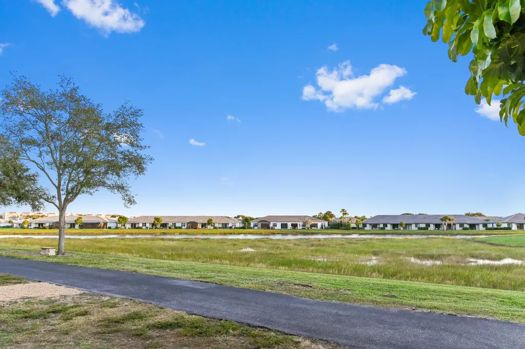 7286 Huntington Lane Delray Beach FL 33446
