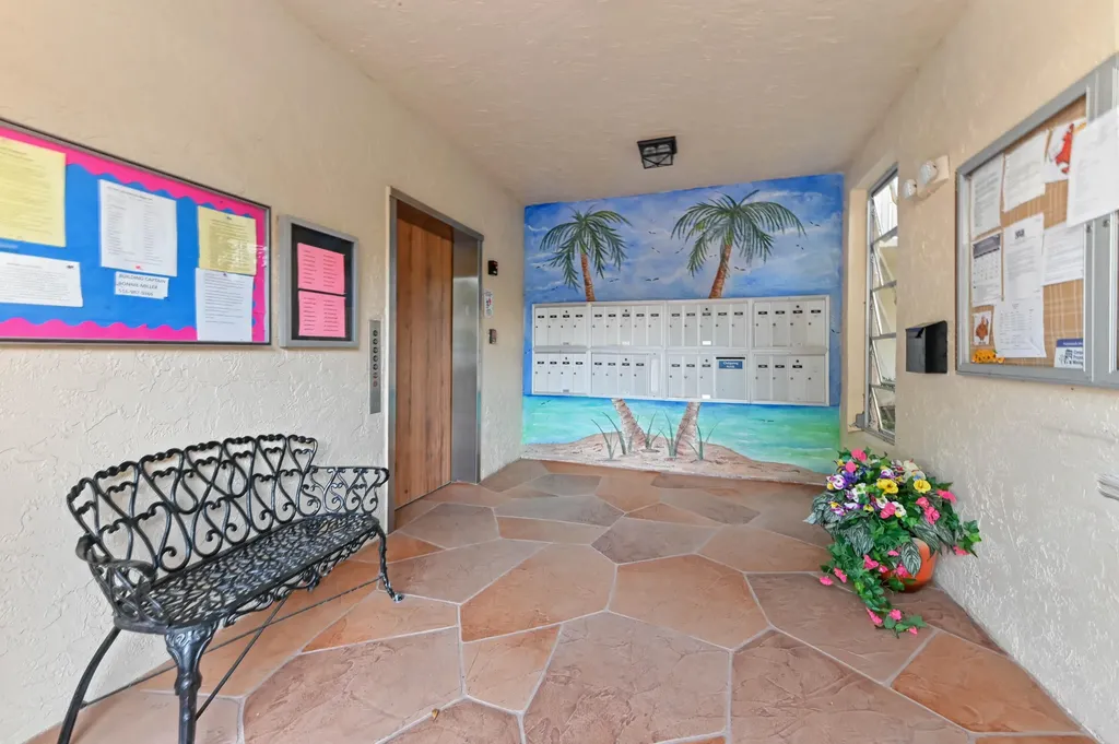 7286 Huntington Lane Delray Beach FL 33446