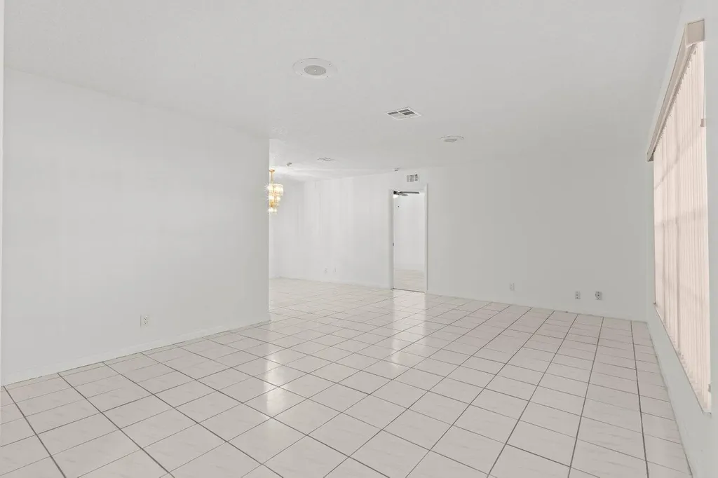179 Dove Circle Royal Palm Beach FL 33411