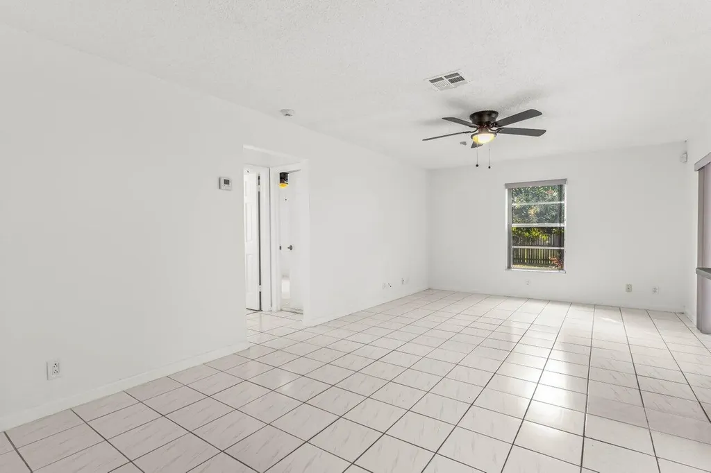 179 Dove Circle Royal Palm Beach FL 33411