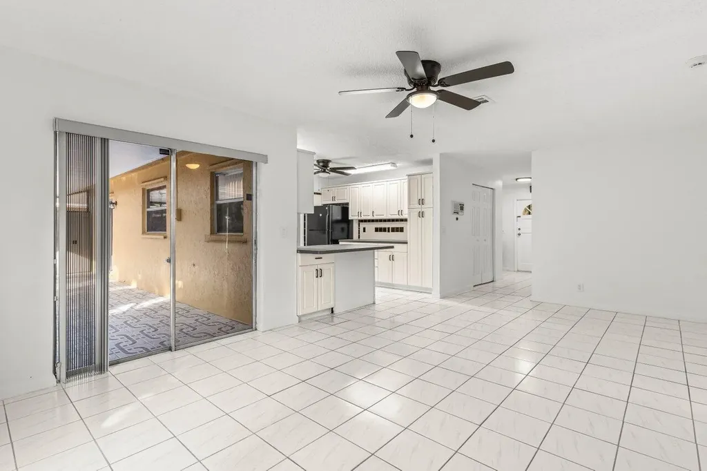 179 Dove Circle Royal Palm Beach FL 33411