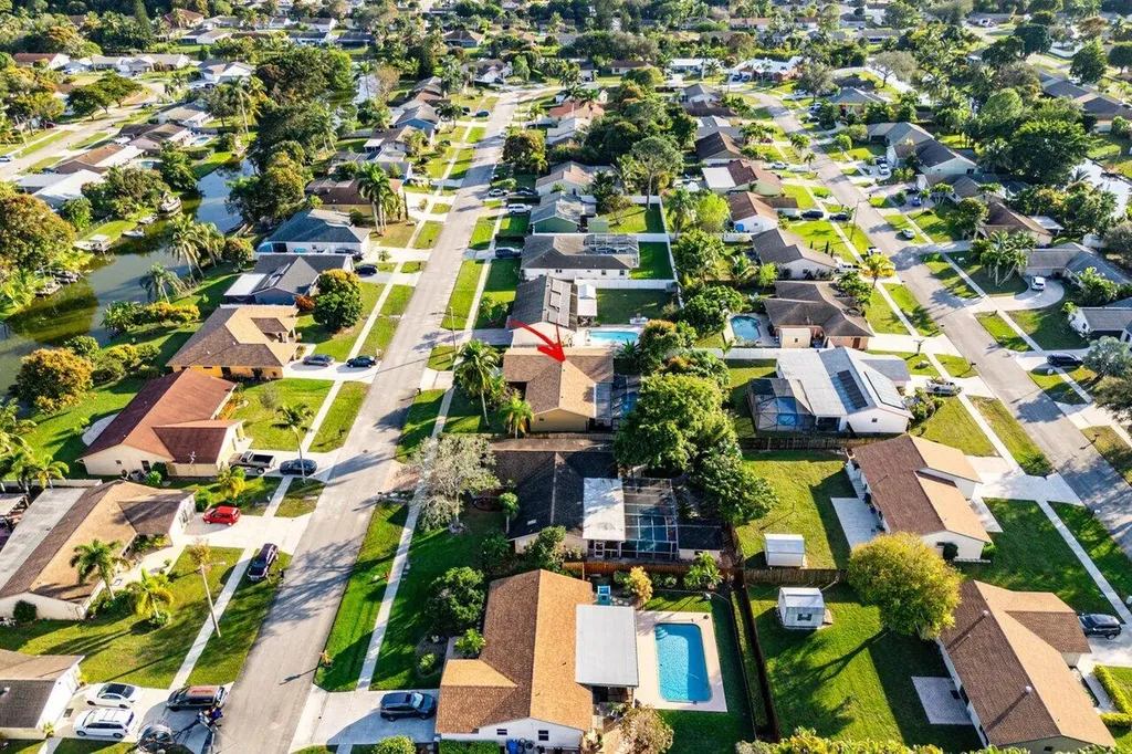 179 Dove Circle Royal Palm Beach FL 33411