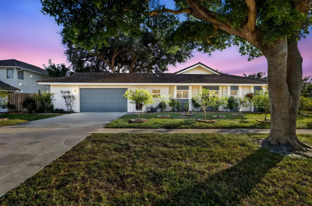 7598 W Country Club Boulevard Boca Raton FL 33487