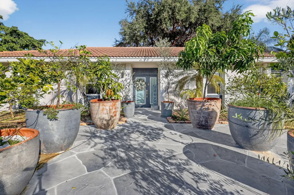 7598 W Country Club Boulevard Boca Raton FL 33487