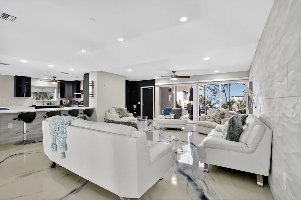 7598 W Country Club Boulevard Boca Raton FL 33487