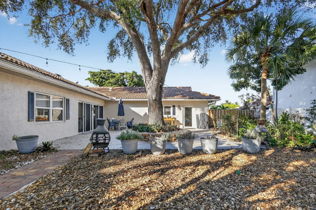 7598 W Country Club Boulevard Boca Raton FL 33487