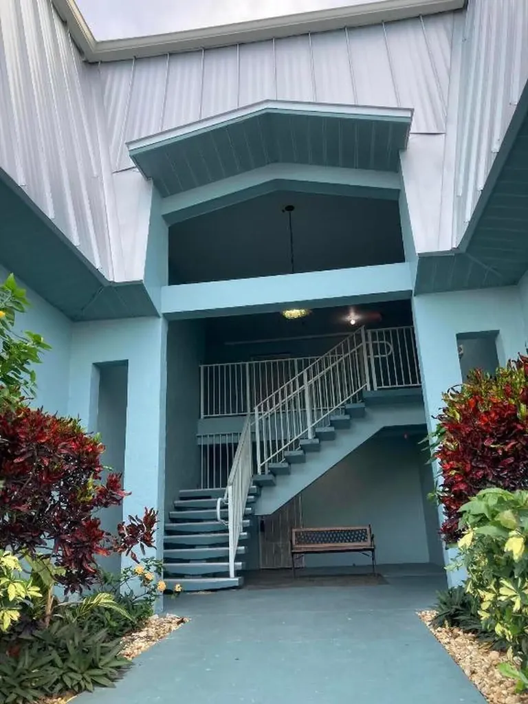 950 S Kanner Highway Stuart FL 34994