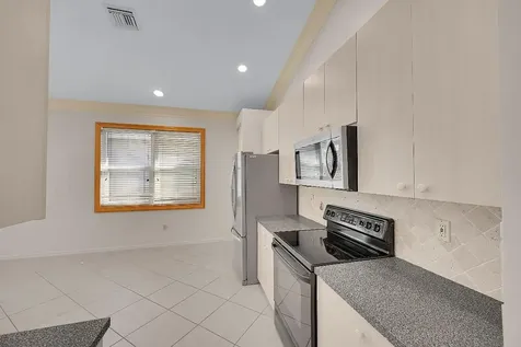 7607 New Holland Way Boynton Beach FL 33437