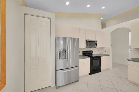 7607 New Holland Way Boynton Beach FL 33437
