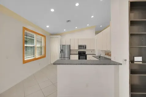 7607 New Holland Way Boynton Beach FL 33437