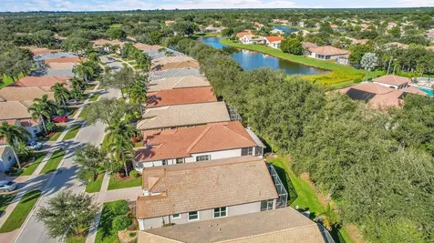 7607 New Holland Way Boynton Beach FL 33437