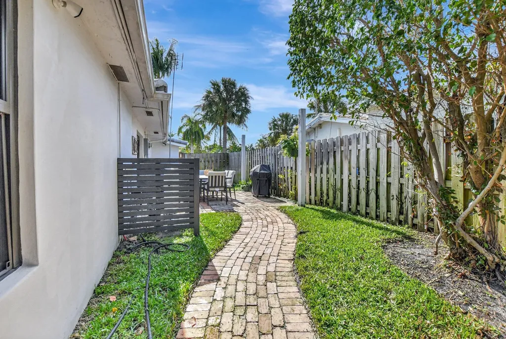801 SW 5th Street Boca Raton FL 33486