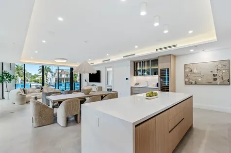 87 Isle Of Venice Drive Fort Lauderdale FL 33301