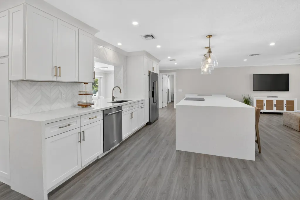 135 SE 28th Court Boynton Beach FL 33435