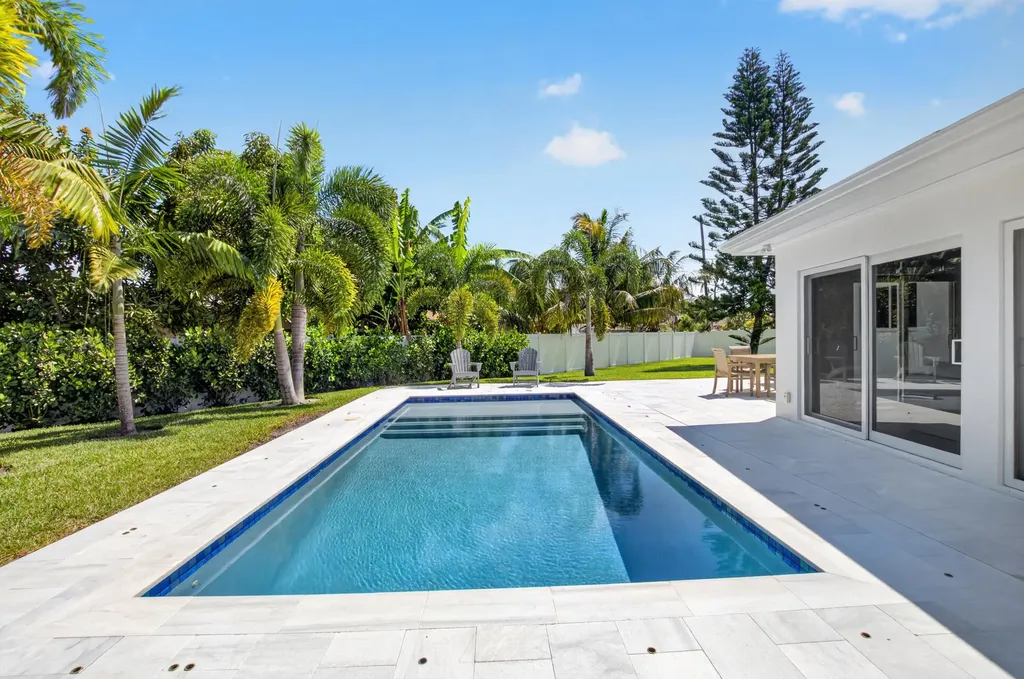 135 SE 28th Court Boynton Beach FL 33435
