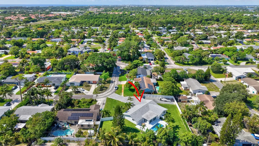 135 SE 28th Court Boynton Beach FL 33435