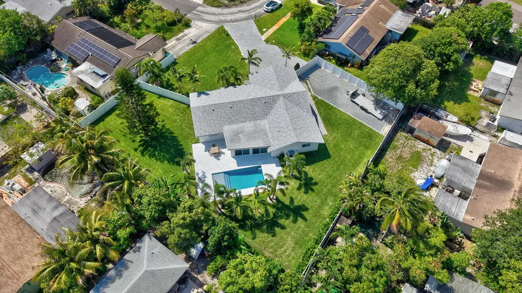 135 SE 28th Court Boynton Beach FL 33435