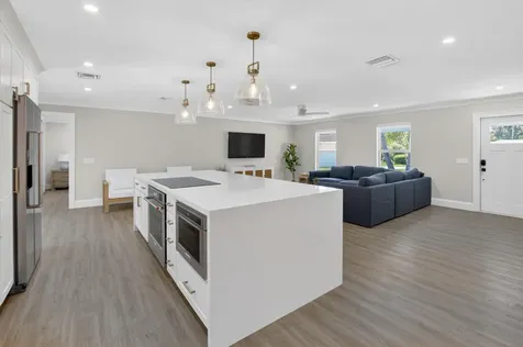 135 SE 28th Court Boynton Beach FL 33435