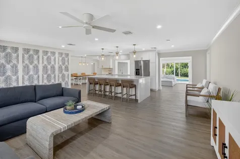 135 SE 28th Court Boynton Beach FL 33435