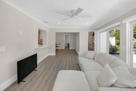 135 SE 28th Court Boynton Beach FL 33435