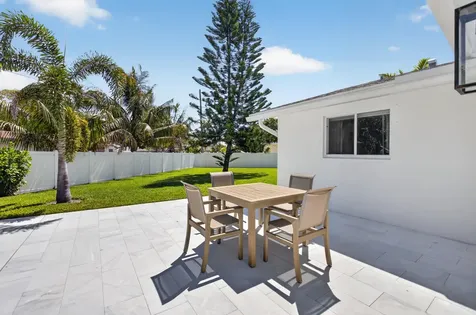 135 SE 28th Court Boynton Beach FL 33435