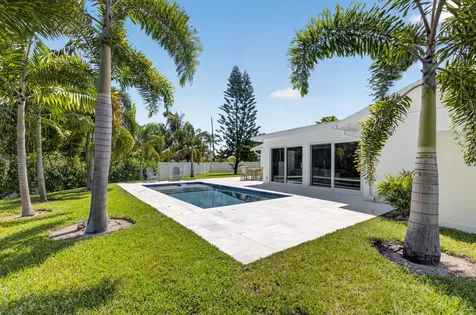 135 SE 28th Court Boynton Beach FL 33435