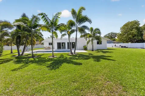 135 SE 28th Court Boynton Beach FL 33435